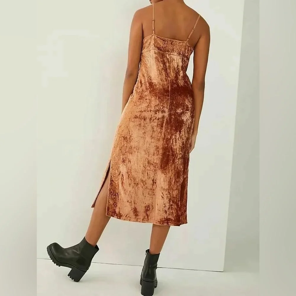 Anthropologie Lucie Embroidered Velvet Slip Midi Petite Dress - Picture 3 of 10